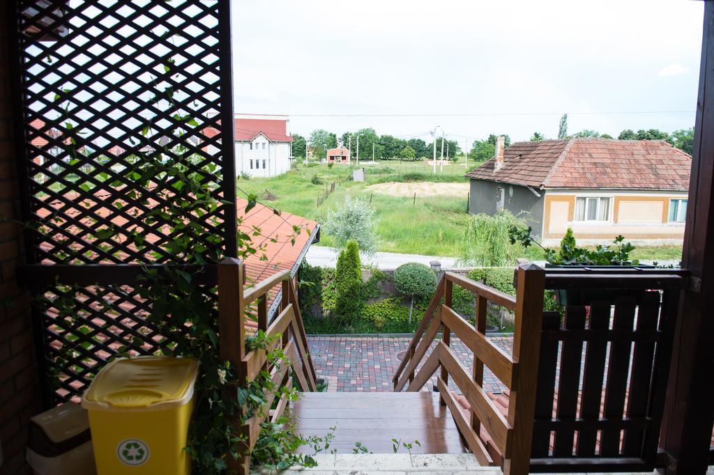 Casa Paveios Hotel Oradea Bagian luar foto
