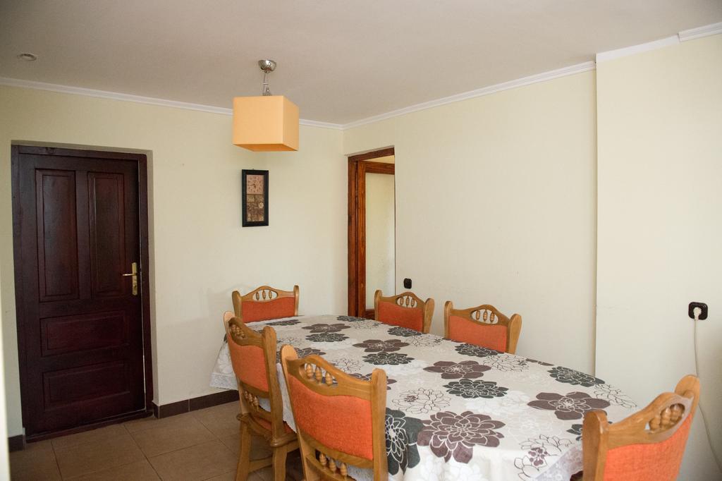 Casa Paveios Hotel Oradea Bagian luar foto