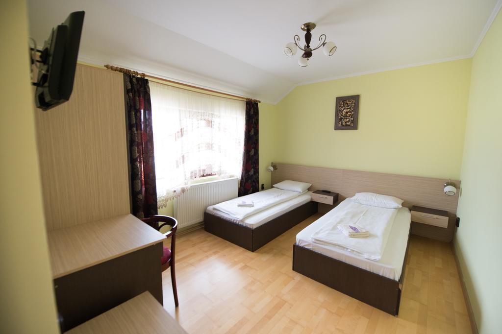 Casa Paveios Hotel Oradea Bagian luar foto